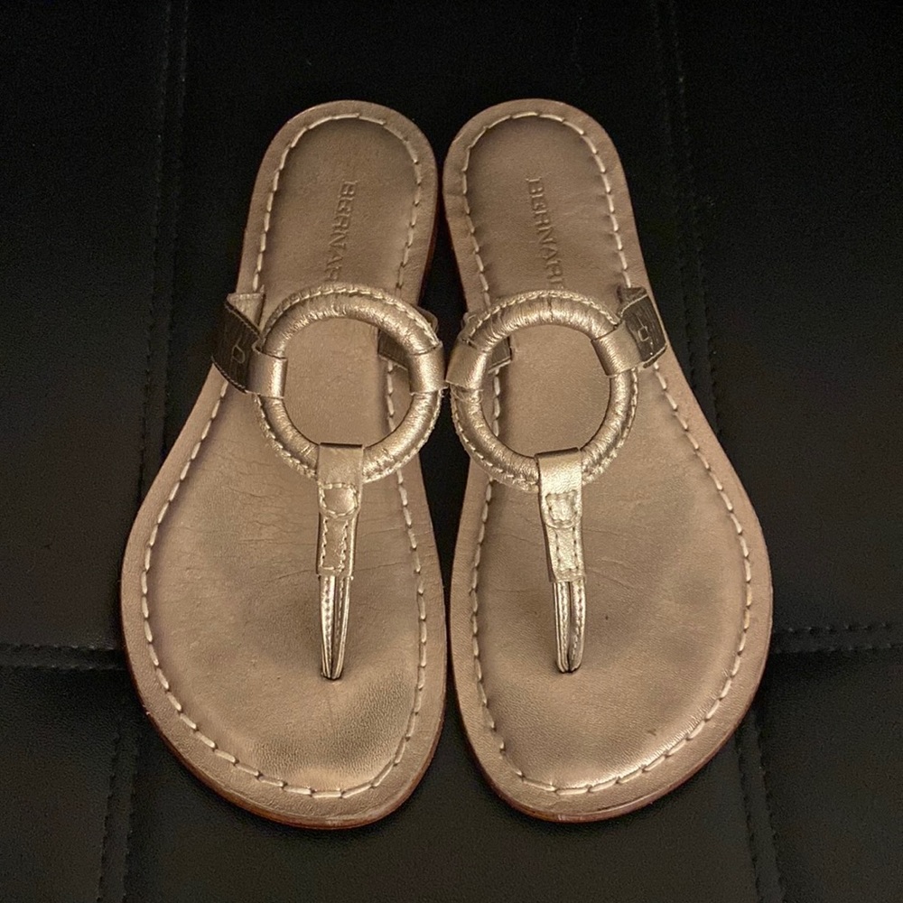 Bernardo Distressed Platinum Leather Sandal